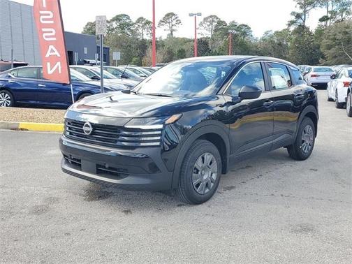 2025 Nissan Kicks S