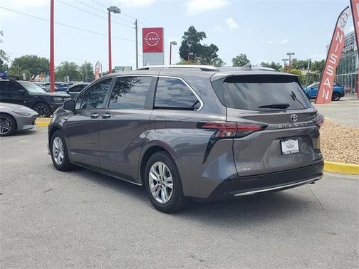 2021 Toyota Sienna