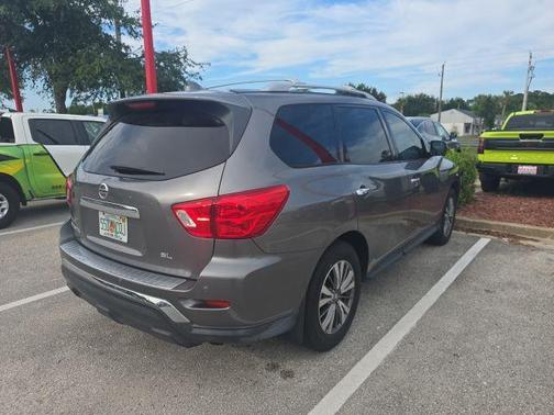 Gun Metallic 2020 Nissan Pathfinder SL