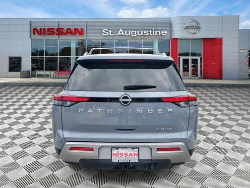 Boulder Gray Pe 2024 Nissan Pathfinder Platinum