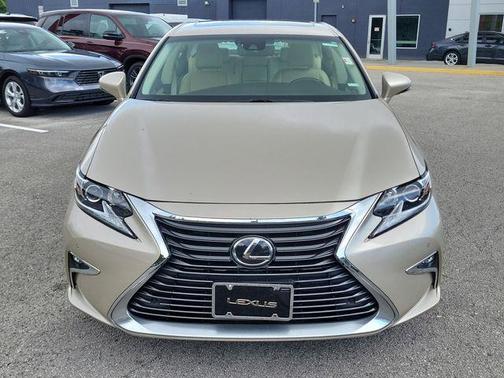 Cashmere Metallic 2017 Lexus ES 350 Base