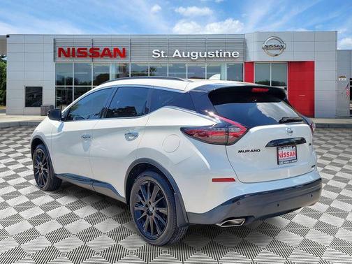 White 2022 Nissan Murano SV