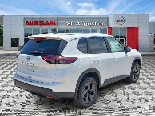 Everest White P 2026 Nissan Rogue SV