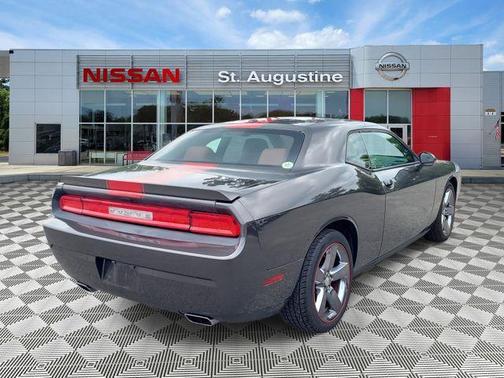 Granite Crystal Clearcoat Metallic 2014 Dodge Challenger SXT
