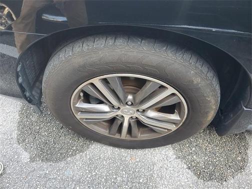 2017 INFINITI QX60 Base