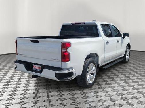 Summit White 2023 Chevrolet Silverado 1500 Custom