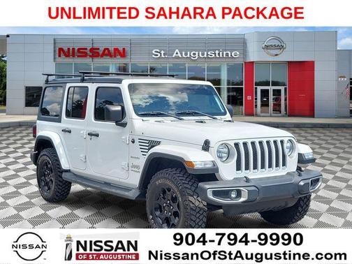 Bright White Clearcoat 2018 Jeep Wrangler Unlimited Sahara