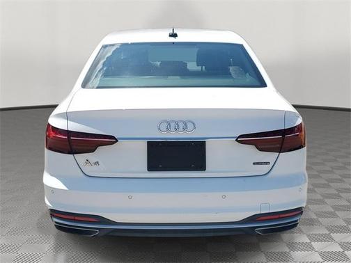 2022 Audi A4 45 S line Premium Plus