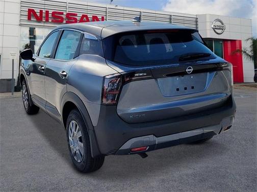 2025 Nissan Kicks S