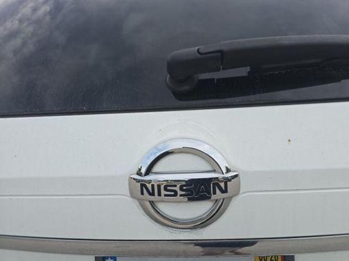 Glacier White 2017 Nissan Rogue S