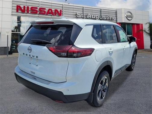 2025 Nissan Rogue SV