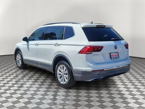 Pure White 2018 Volkswagen Tiguan 2.0T SE