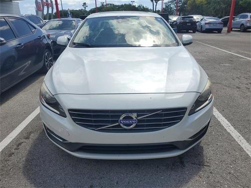 2015 Volvo S60 T5 Premier