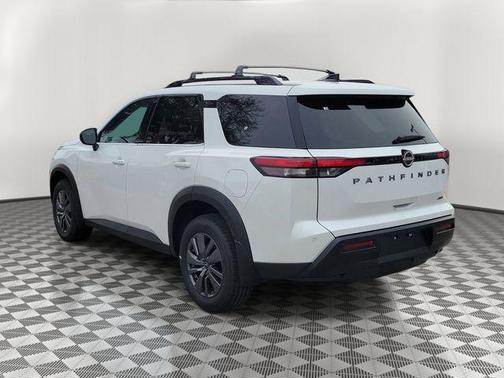 Everest White P 2026 Nissan Pathfinder SV