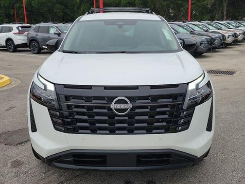 Everest White P 2026 Nissan Pathfinder SV