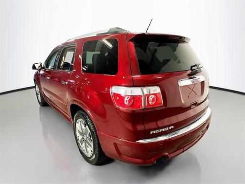 2011 GMC Acadia Denali