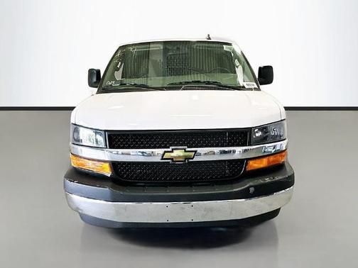 Summit White 2025 Chevrolet Express 2500 Work Van