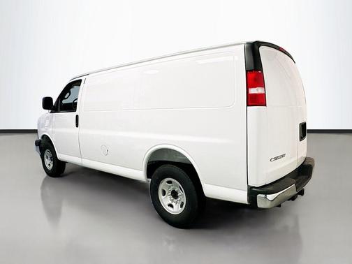 Summit White 2025 Chevrolet Express 2500 Work Van