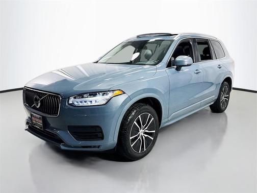 2020 Volvo XC90 T5 Momentum 7 Passenger