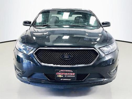 Tuxedo Black Metallic 2013 Ford Taurus SHO
