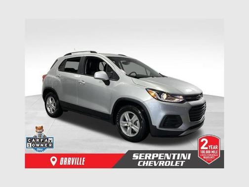 Silver Ice Metallic 2021 Chevrolet Trax LT