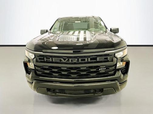 Black 2026 Chevrolet Silverado 1500 Custom