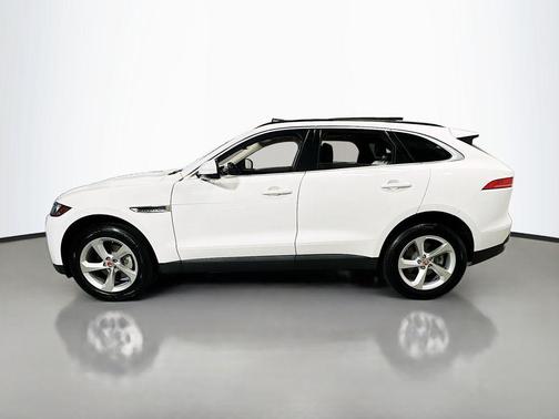 Fuji White 2019 Jaguar F-PACE 25t Premium