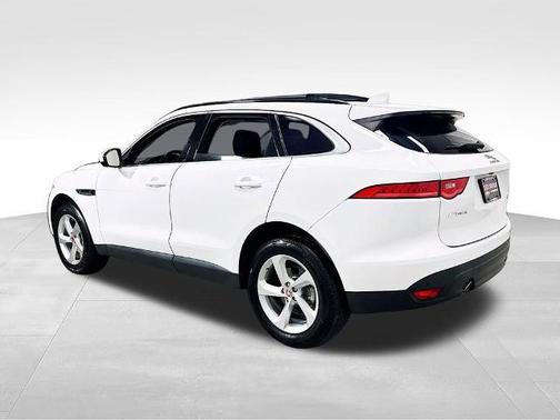 Fuji White 2019 Jaguar F-PACE 25t Premium