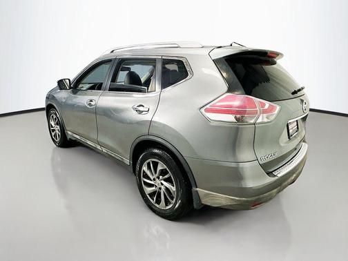 Gun Metallic 2015 Nissan Rogue SL