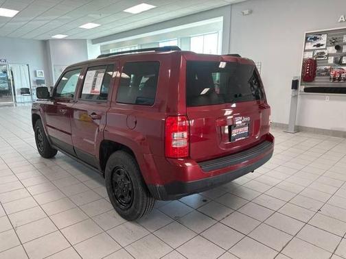 Deep Cherry Red Crystal Pearlcoat 2015 Jeep Patriot Sport