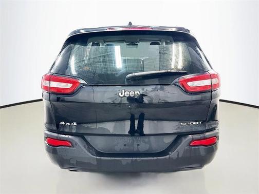 2017 Jeep Cherokee Sport