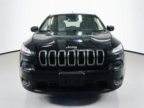 2017 Jeep Cherokee Sport