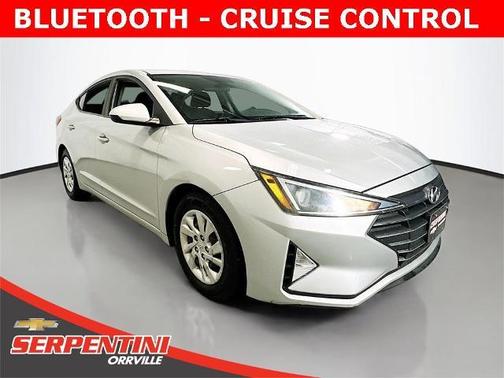 2019 Hyundai ELANTRA SE