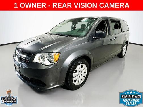 Granite Crystal Clearcoat Metallic 2018 Dodge Grand Caravan SE