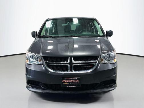 Granite Crystal Clearcoat Metallic 2018 Dodge Grand Caravan SE