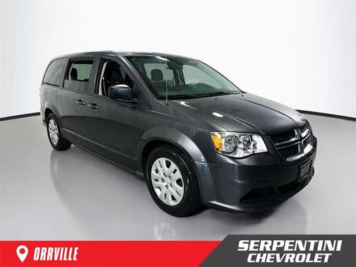 Granite Crystal Clearcoat Metallic 2018 Dodge Grand Caravan SE