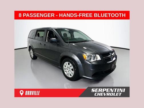 Granite Crystal Clearcoat Metallic 2018 Dodge Grand Caravan SE