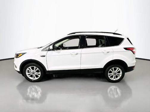 Oxford White 2018 Ford Escape SE