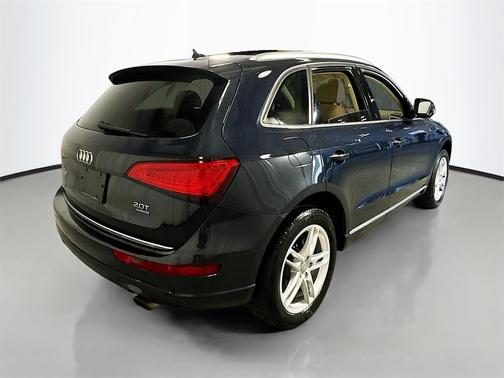 2016 Audi Q5 2.0T Premium Plus