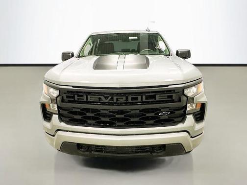 Sterling Gray Metallic 2026 Chevrolet Silverado 1500 Custom