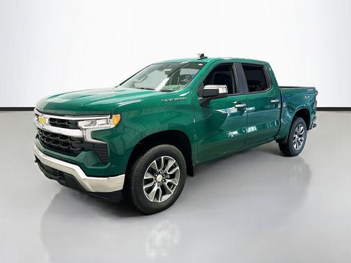 Woodland Green 2026 Chevrolet Silverado 1500 LT