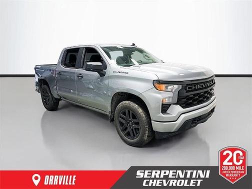 Sterling Gray Metallic 2026 Chevrolet Silverado 1500 Custom
