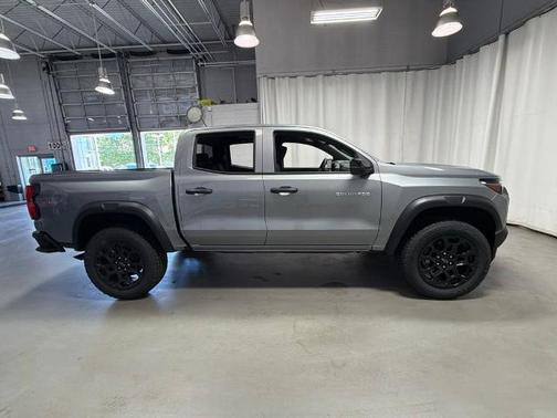 Sterling Gray Metallic 2026 Chevrolet Colorado Trail Boss