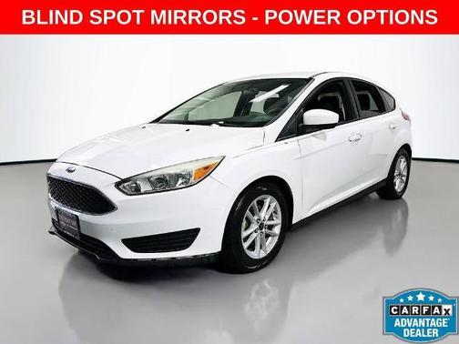 Oxford White 2018 Ford Focus SE