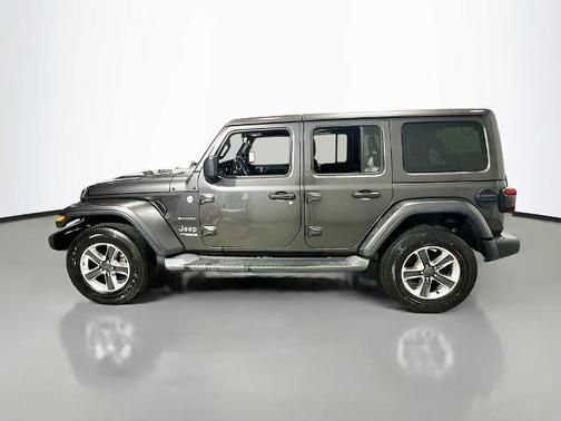 Granite Crystal Clearcoat Metallic 2018 Jeep Wrangler Unlimited Sahara