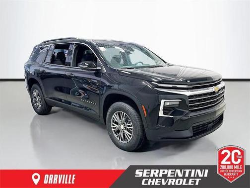 Mosaic Black Metallic 2026 Chevrolet Traverse LT