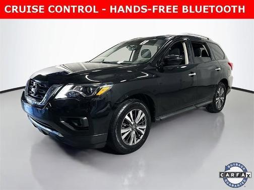 2018 Nissan Pathfinder SV