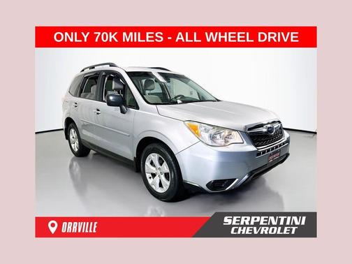 Ice Silver Metallic 2015 Subaru Forester 2.5i