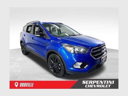 Lightning Blue Metallic 2017 Ford Escape Titanium