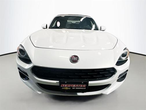 2017 FIAT 124 Spider Lusso
